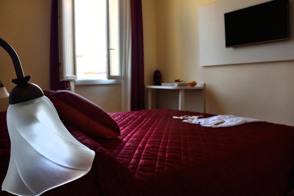 Boutique Hotel Casa Faccioli ボローニャ 部屋 写真